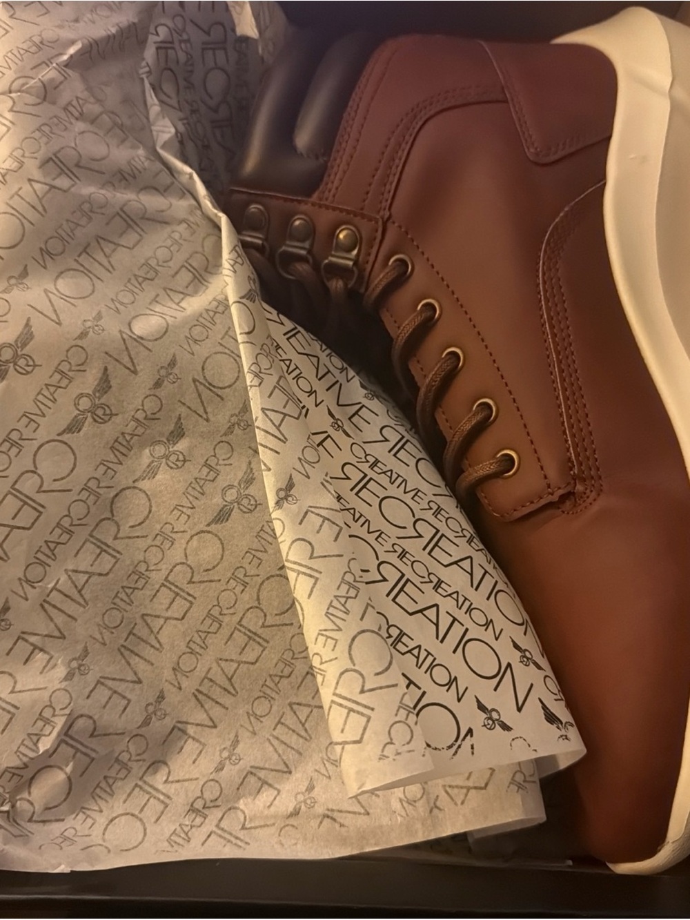 Creative Recreation Men's Journey Brown Leather Boots with White Sole sz 9
